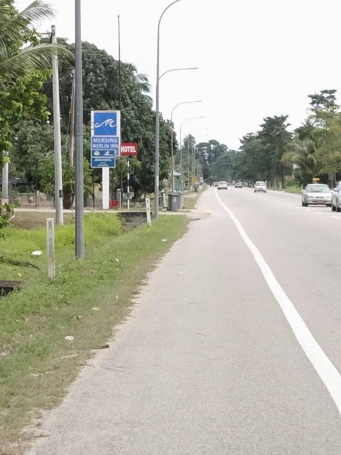 Mersing Merlin Inn Bagian luar foto