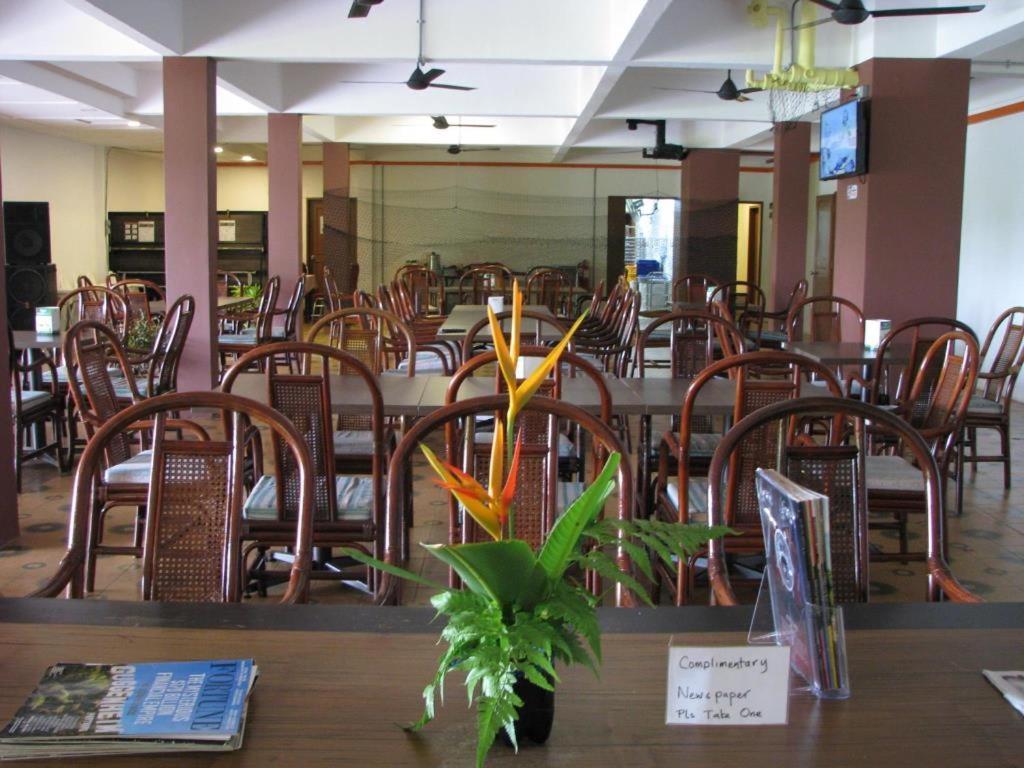Mersing Merlin Inn Bagian luar foto
