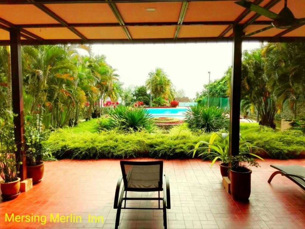 Mersing Merlin Inn Bagian luar foto