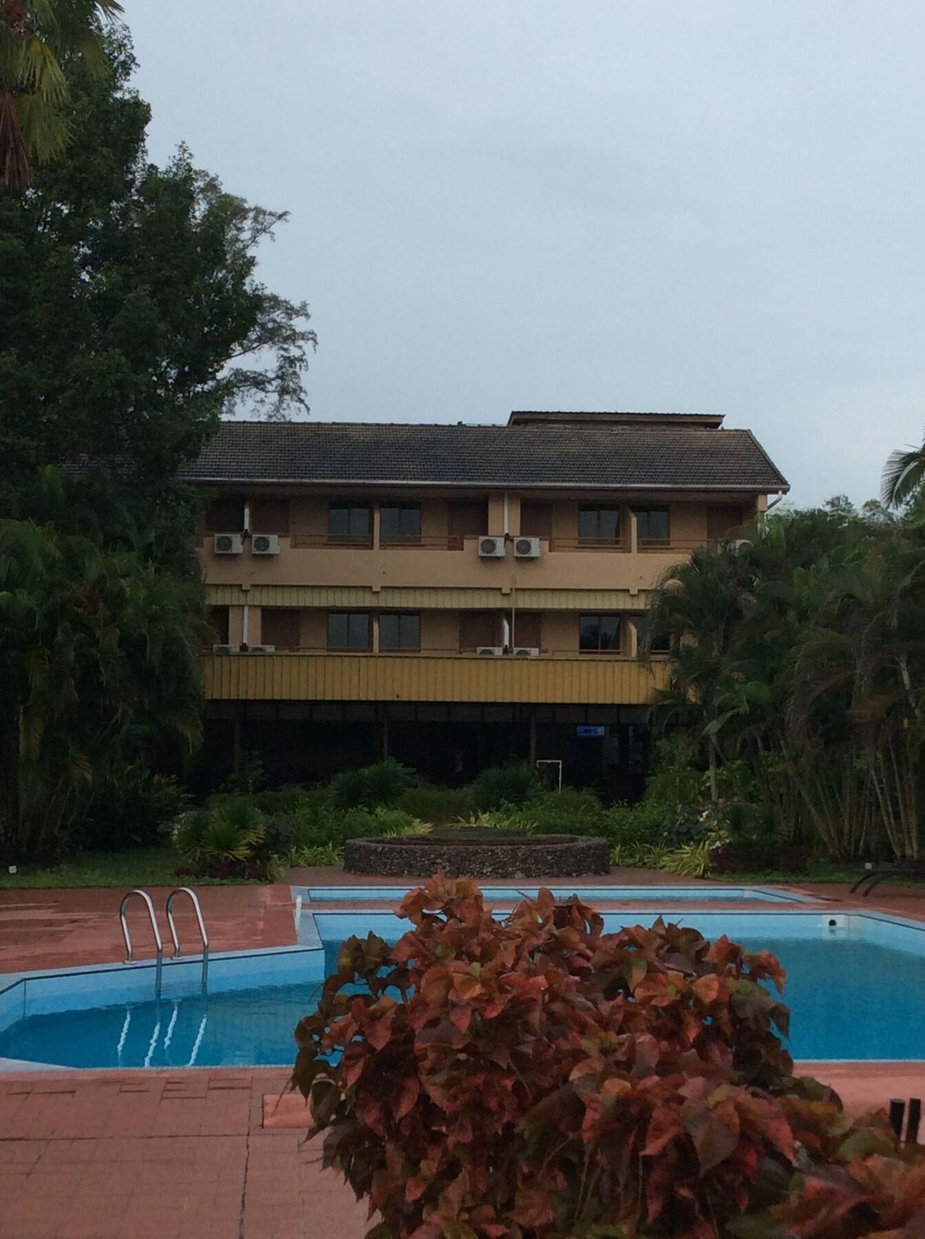Mersing Merlin Inn Bagian luar foto