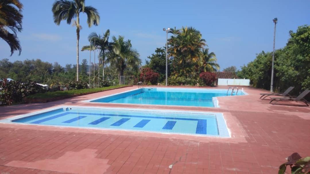 Mersing Merlin Inn Bagian luar foto
